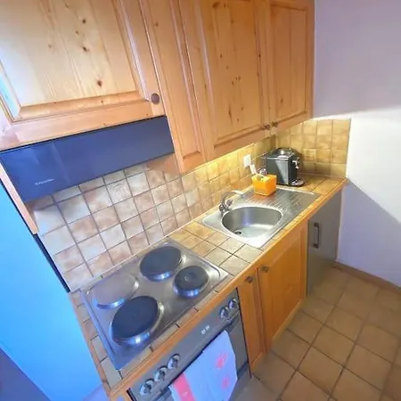 Cosy Au Centre Du Village Apartmán *