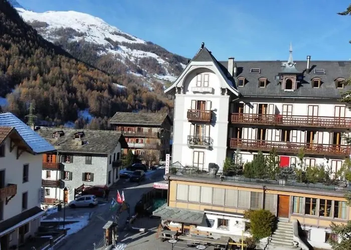 アパート Cosy Au Centre Du Village エヴォレーヌ